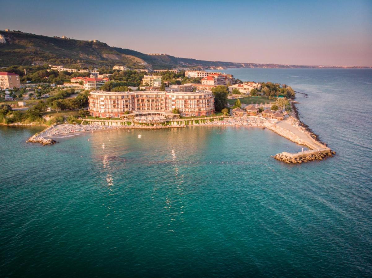 Royal Bay Resort Balchik Esterno foto