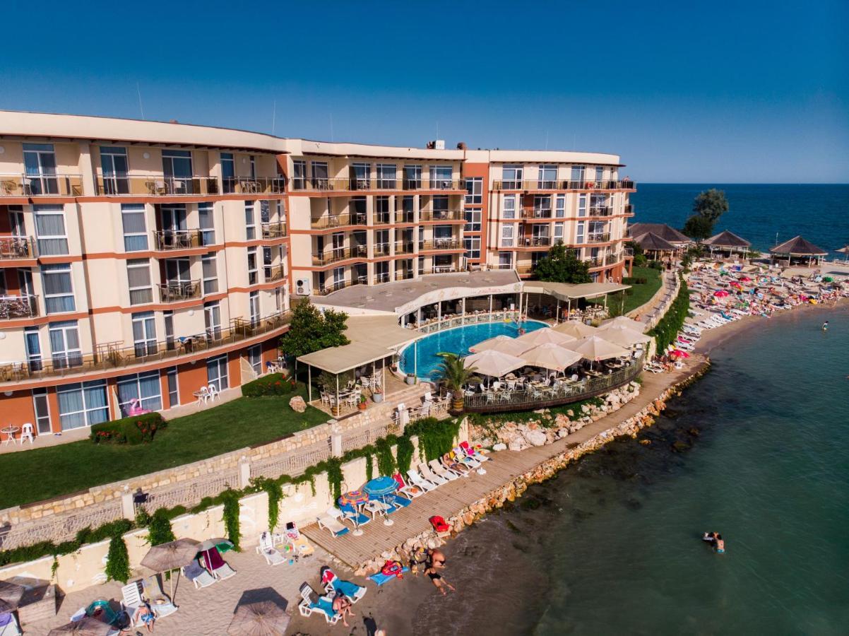 Royal Bay Resort Balchik Esterno foto