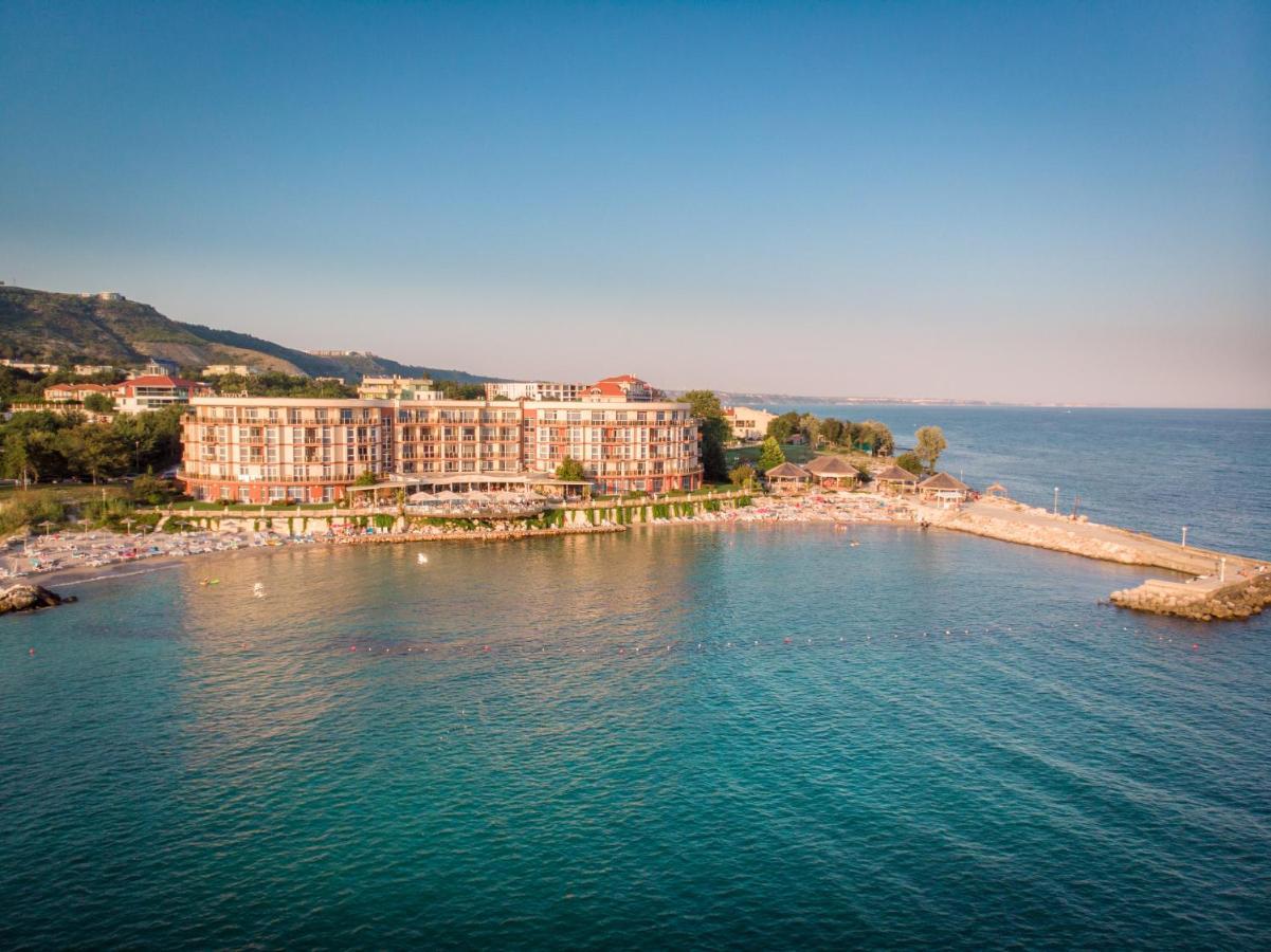 Royal Bay Resort Balchik Esterno foto