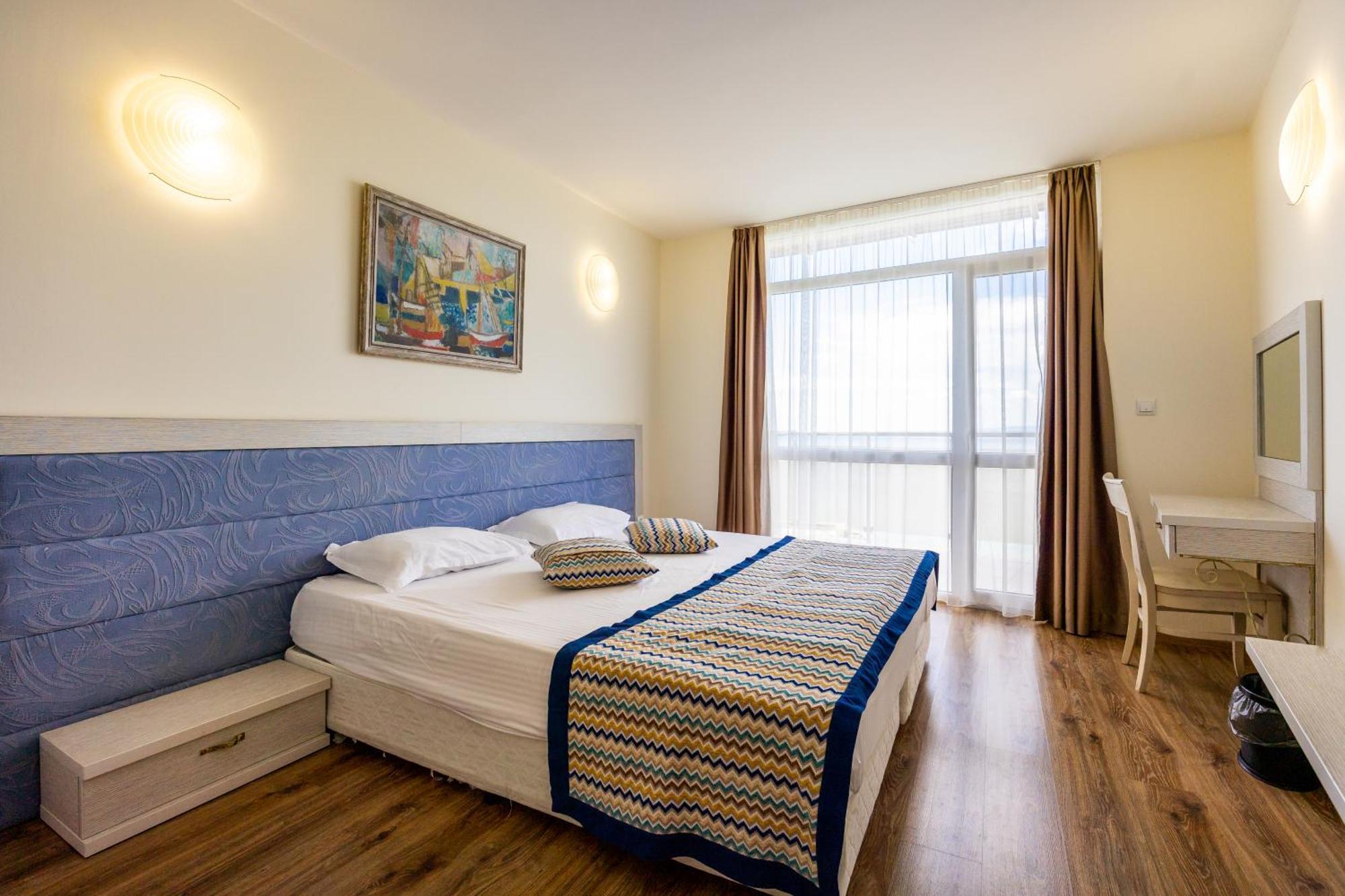 Royal Bay Resort Balchik Esterno foto