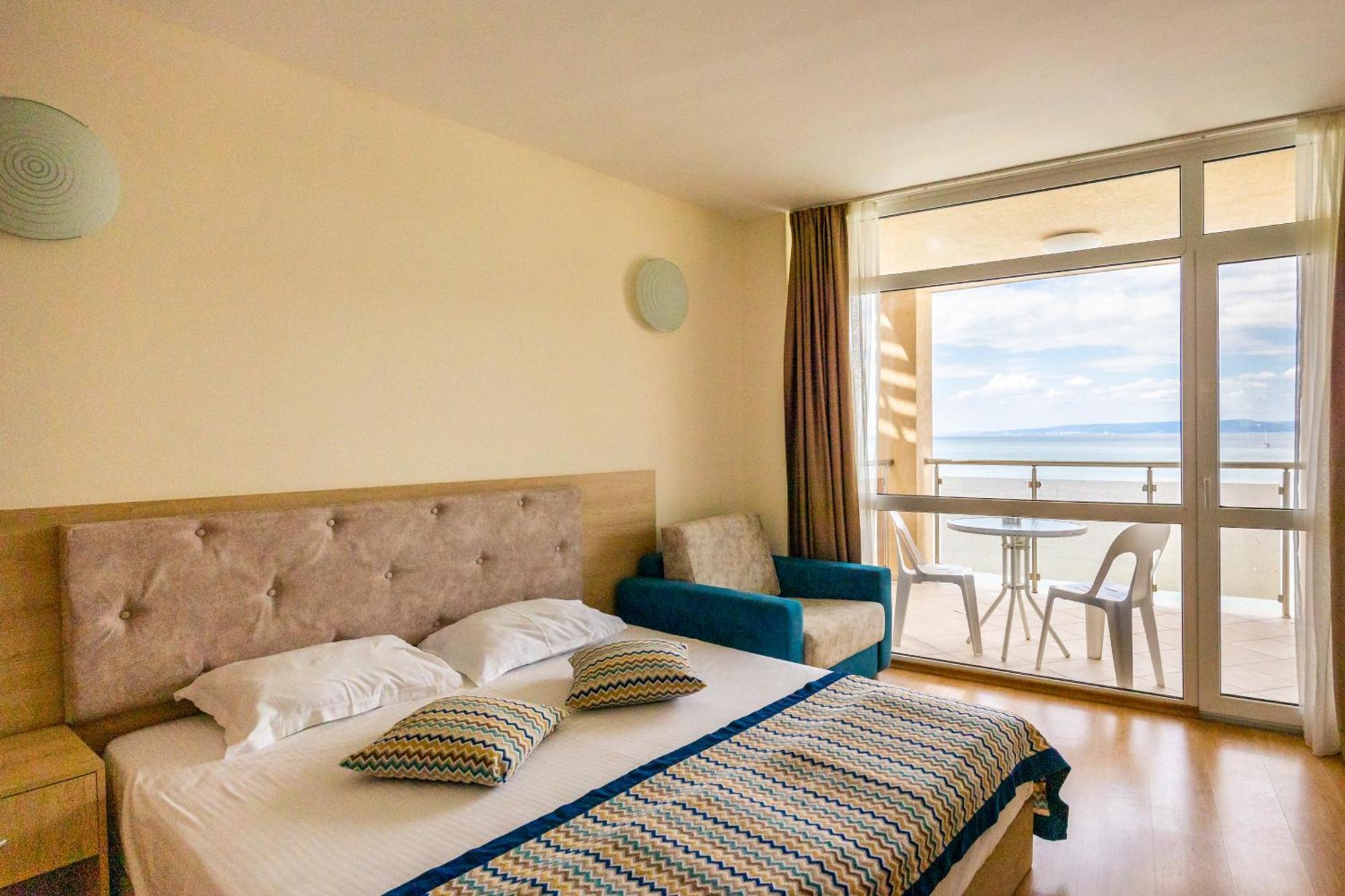 Royal Bay Resort Balchik Esterno foto