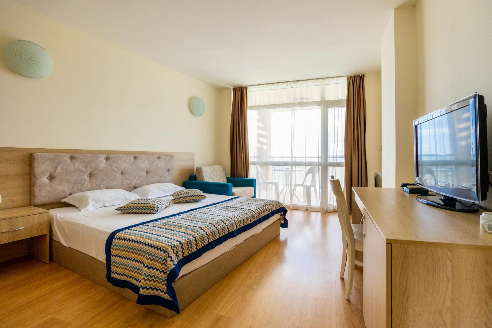 Royal Bay Resort Balchik Esterno foto